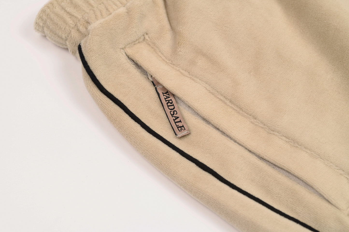 Velour Shorts (Beige)